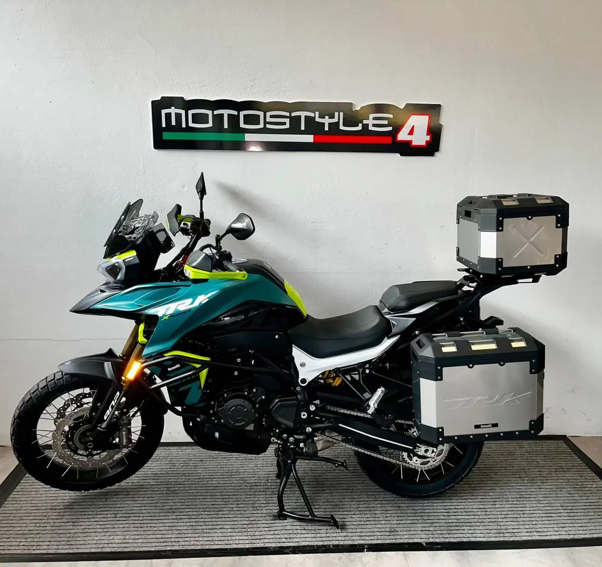 Benelli TRK 902 Xplorer (2026) (2)