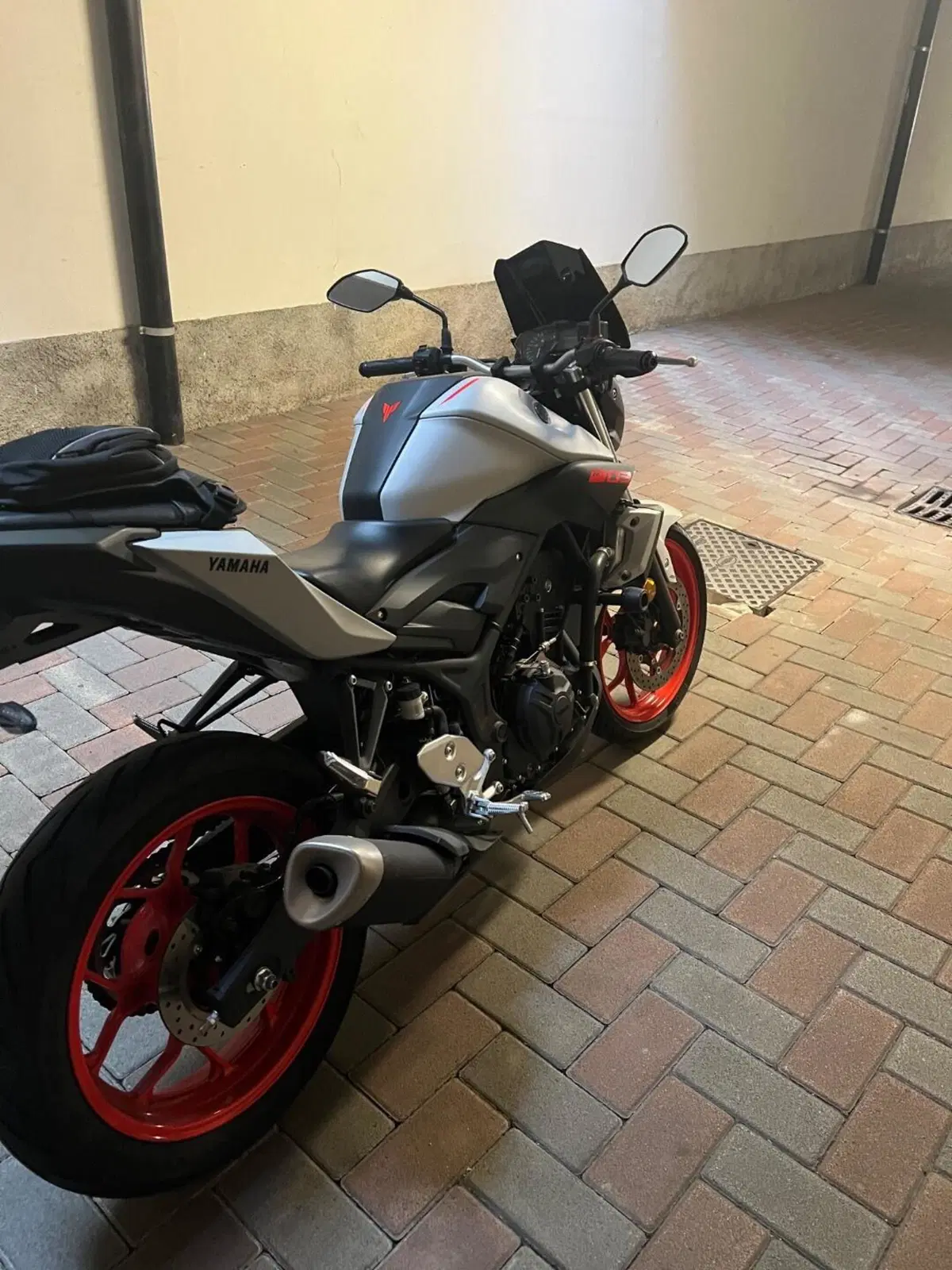 Yamaha MT-03 (2020) (2)