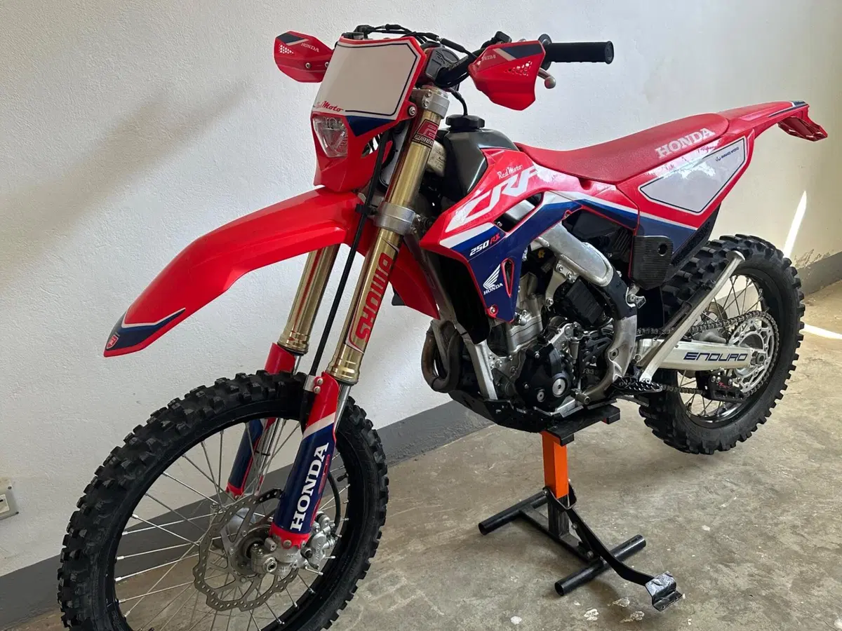 Honda CRF 250RX Enduro (2022) (8)