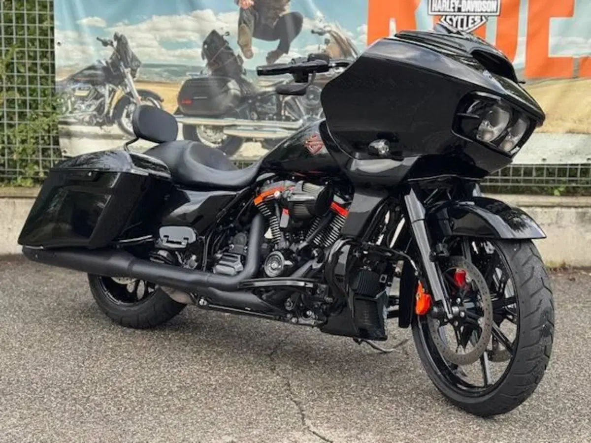 Harley-Davidson 107 Road Glide Special (2017 - 18) - FLTRXS (7)