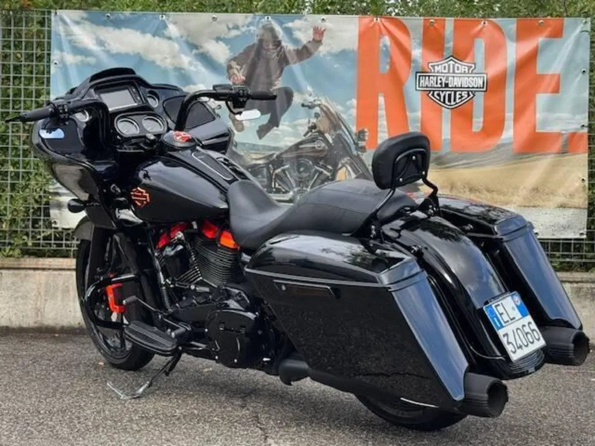 Harley-Davidson 107 Road Glide Special (2017 - 18) - FLTRXS (16)