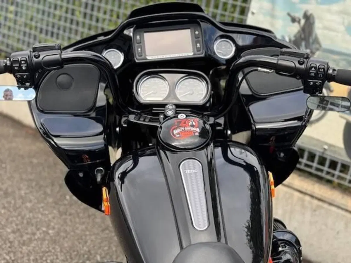 Harley-Davidson 107 Road Glide Special (2017 - 18) - FLTRXS (18)