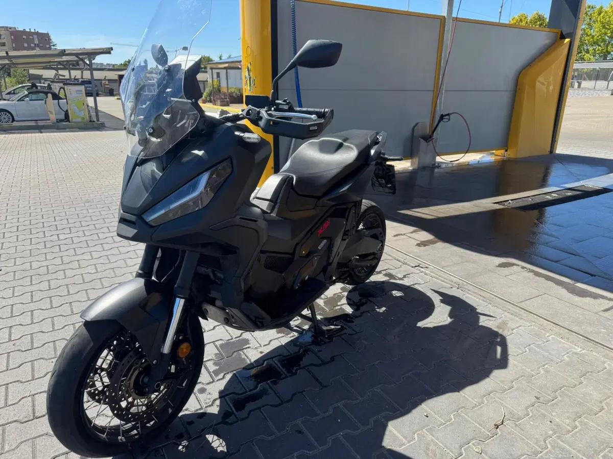 Honda X-ADV 750 DCT (2021 - 24) (11)