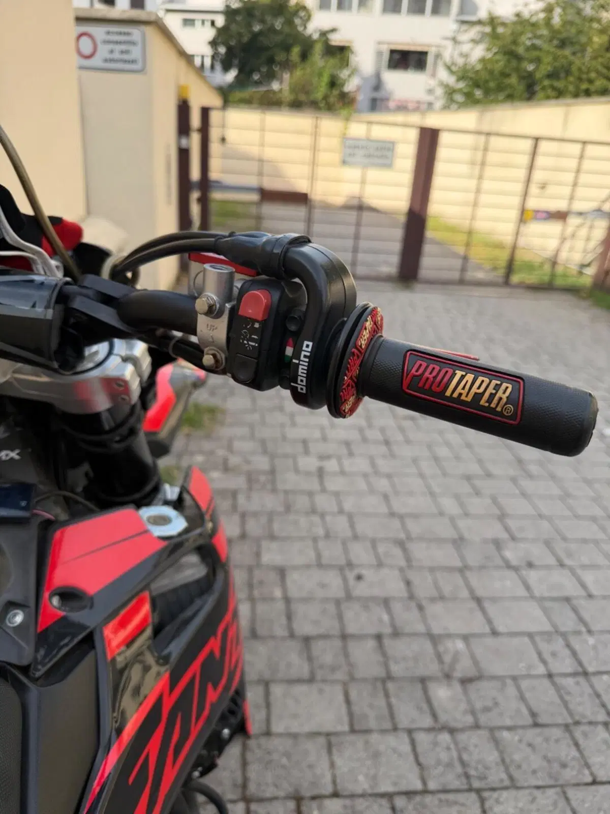 Fantic Motor XMF 125 Motard Performance 4t (2021 - 22) (3)