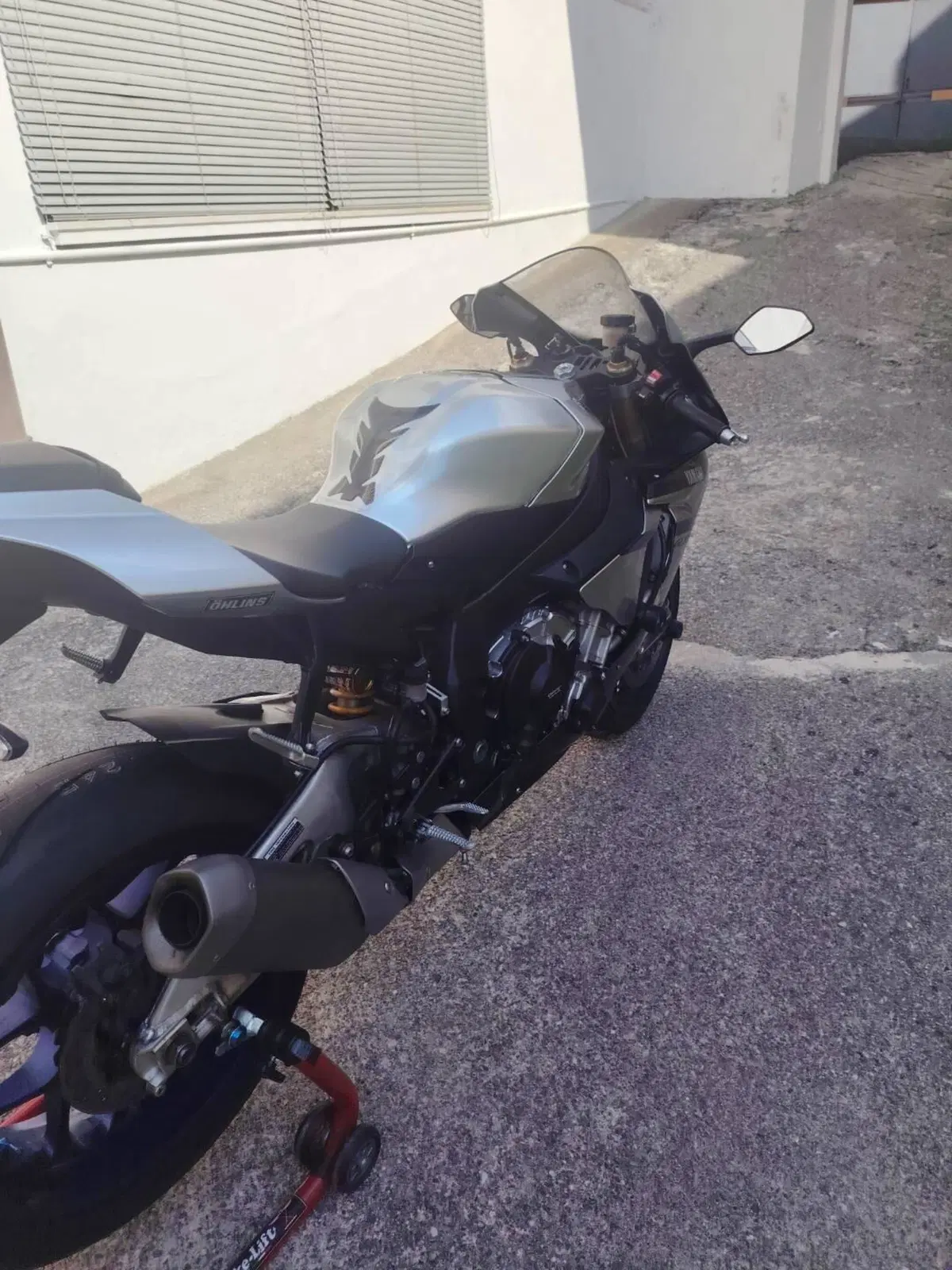 Yamaha YZF R1 M (2015 - 16) (4)