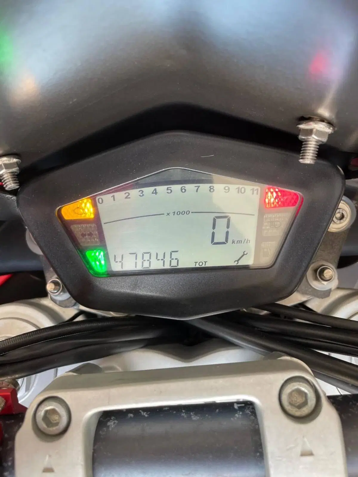 Ducati Hypermotard 1100 (2007 - 09) (4)
