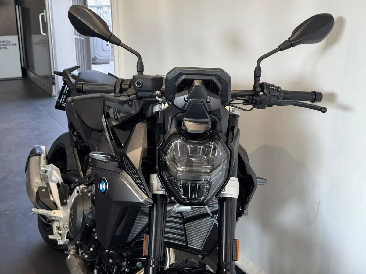 Bmw F 900 R (2025 - 27) (4)