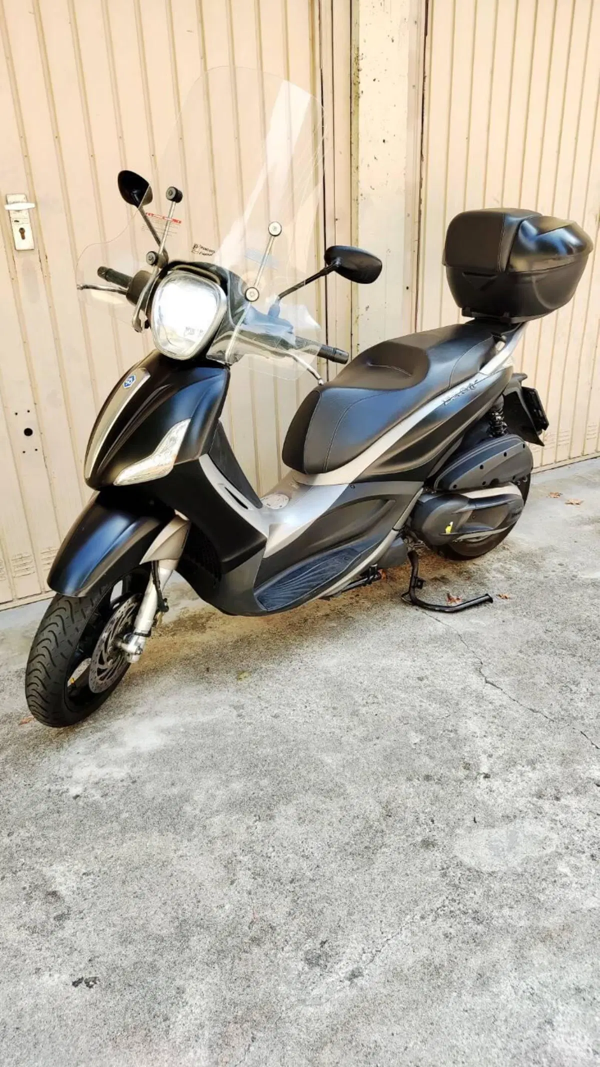 Piaggio Beverly 350 SportTouring ie ABS (2011 - 17) (3)