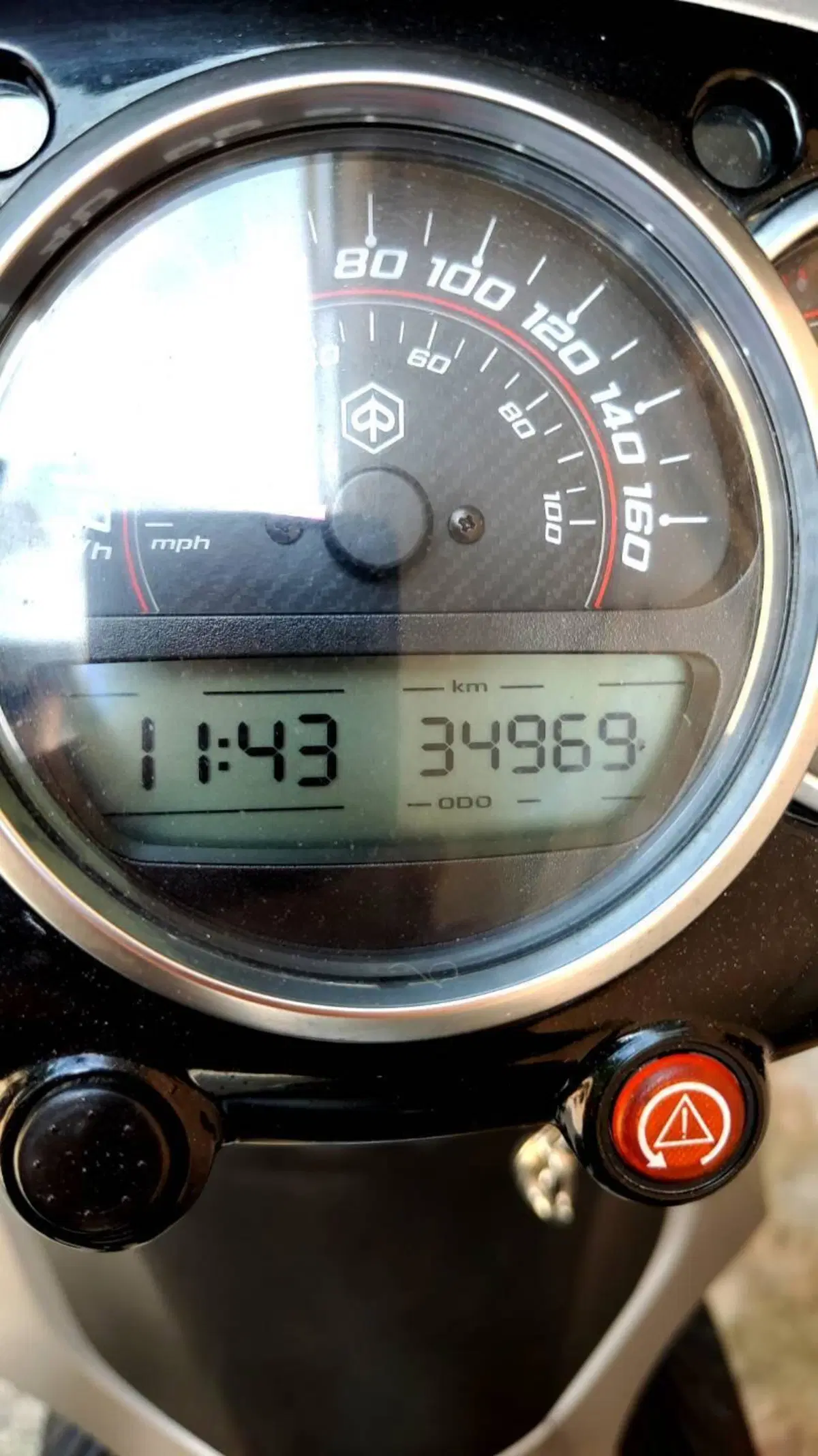 Piaggio Beverly 350 SportTouring ie ABS (2011 - 17) (6)