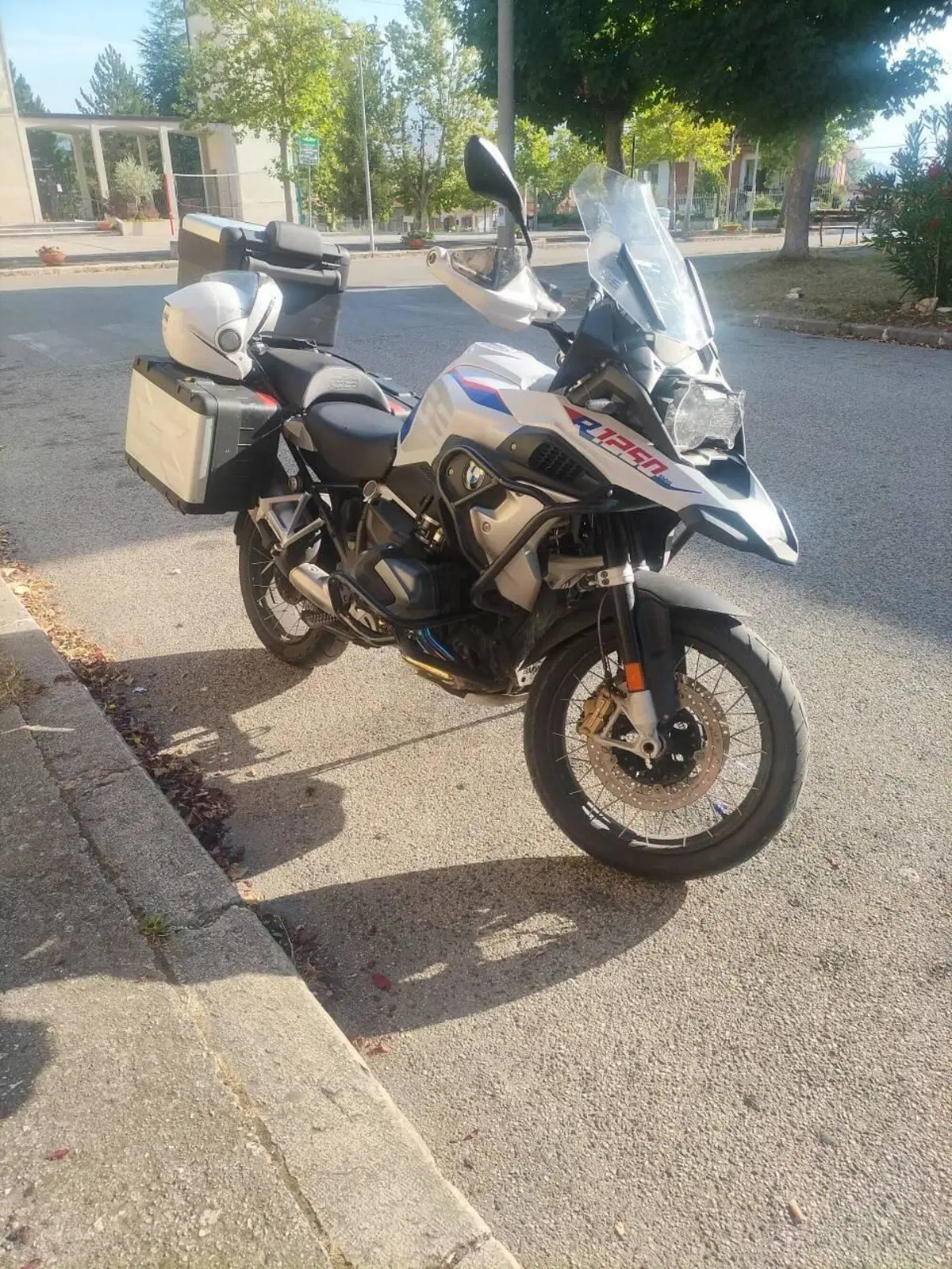 Bmw R 1250 GS (2021 - 24) (2)