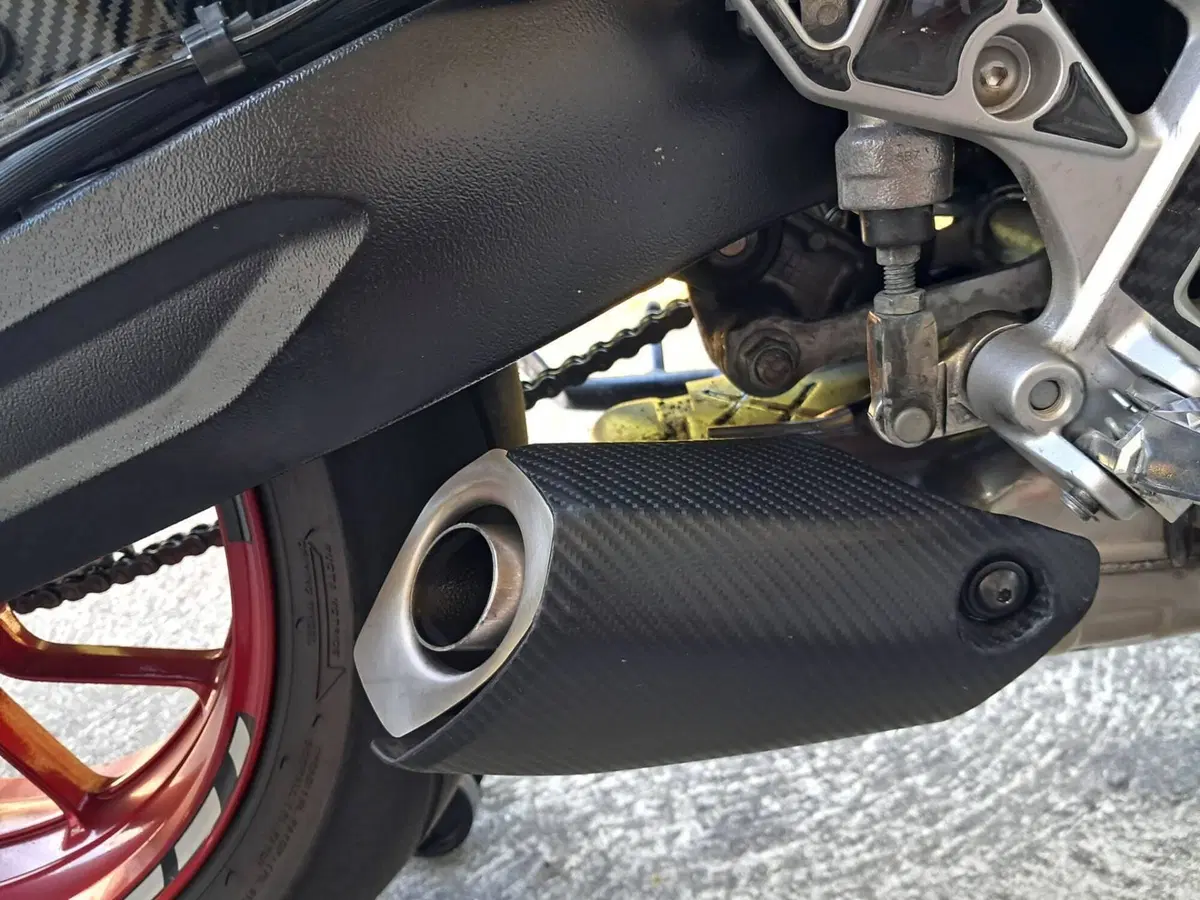 Suzuki GSX-8R (2024 - 26) (9)