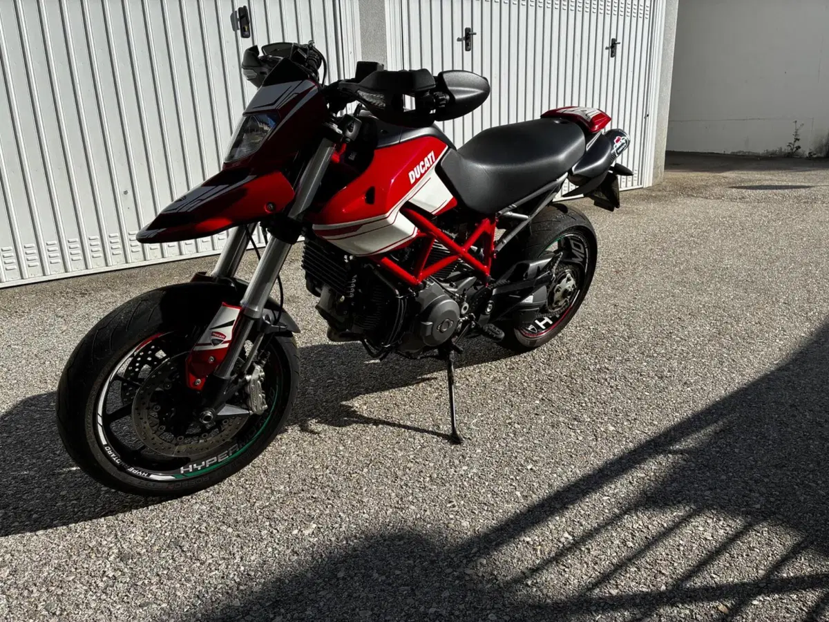 Ducati Hypermotard 796 (2012) (3)