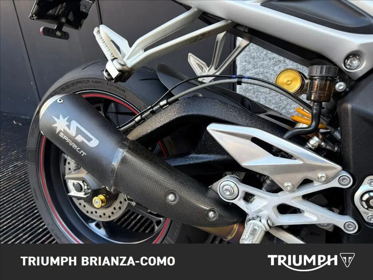 Triumph Street Triple RS (2017 - 19) (7)