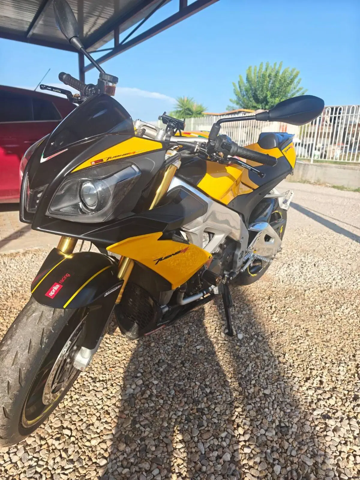 Aprilia Tuono V4 R APRC (2011 - 13) (2)