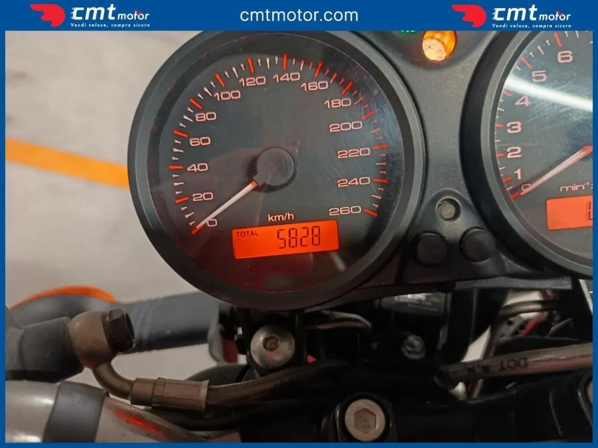 Ducati Monster 695 (2006 - 08) (5)
