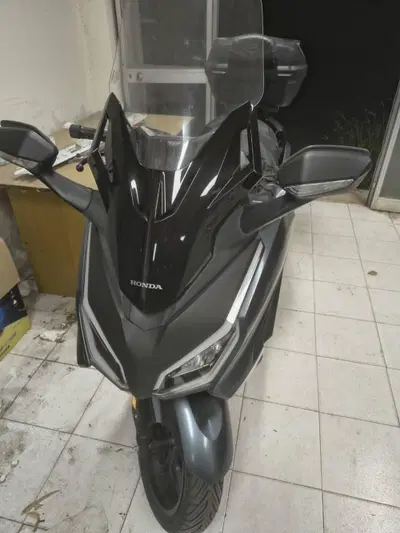 Honda Forza 350 Deluxe (2022 - 24) usata