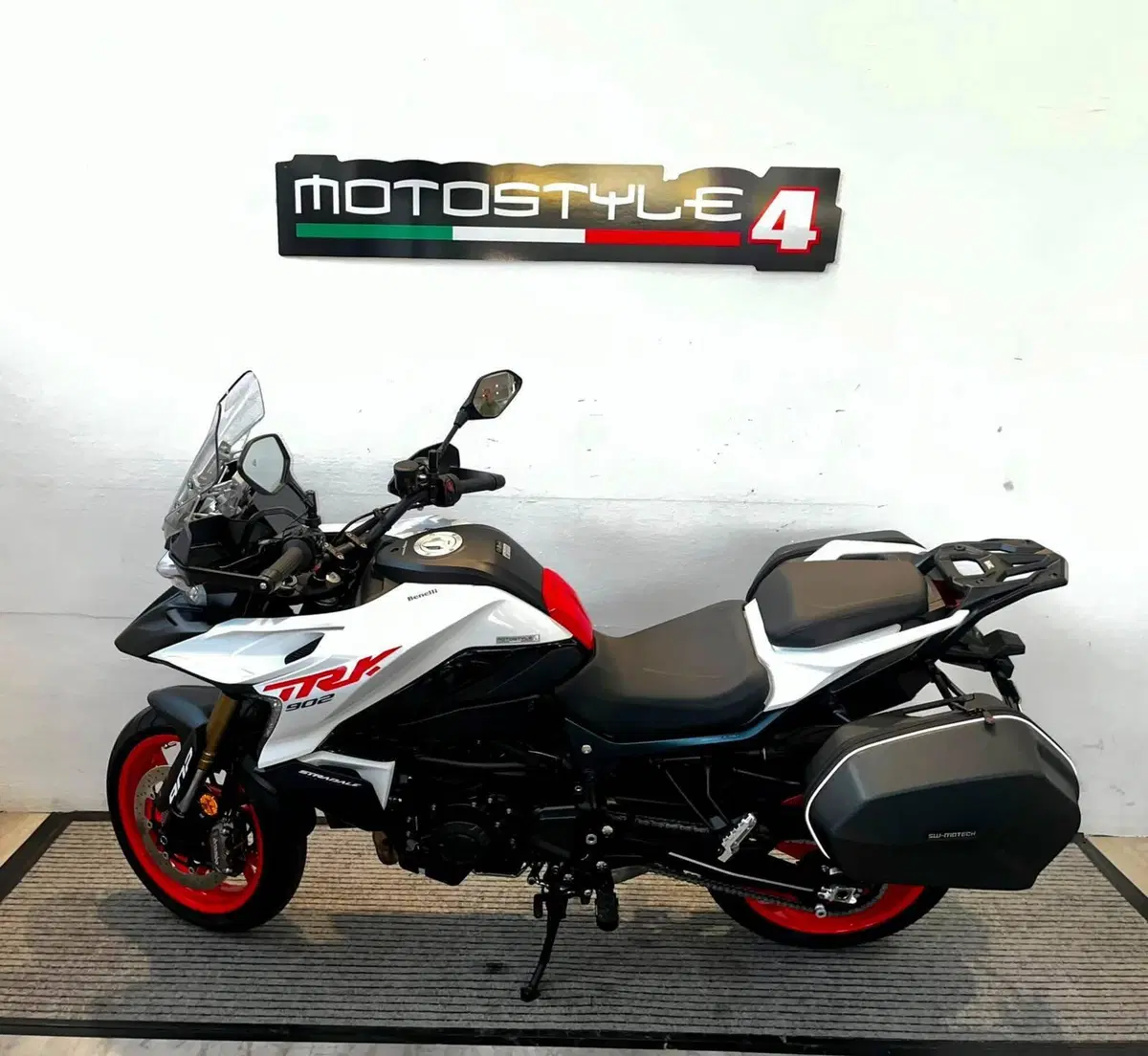 Benelli TRK 902 Stradale (2026) (3)