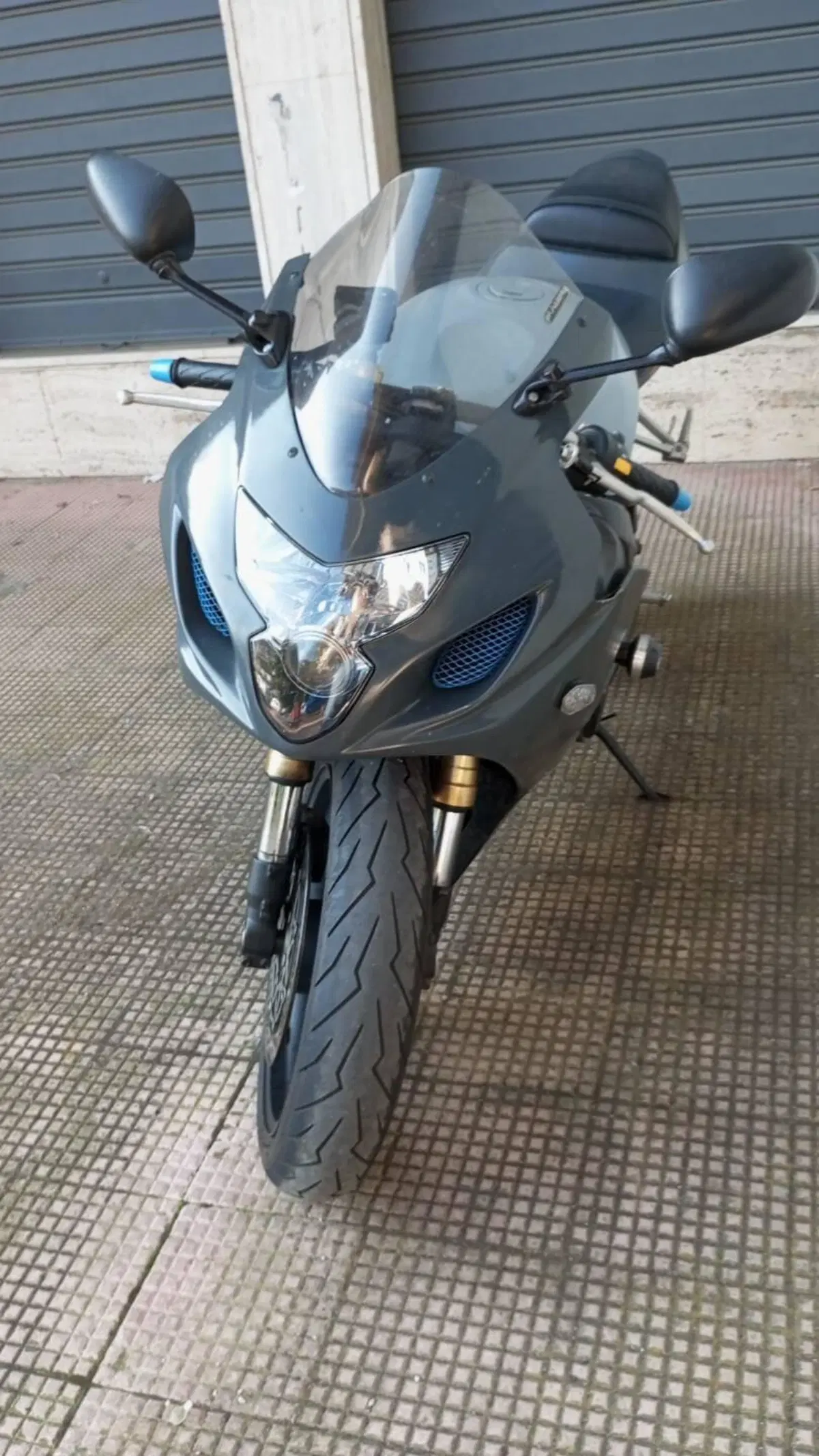 Suzuki GSX R 600 (2004 - 05) (3)