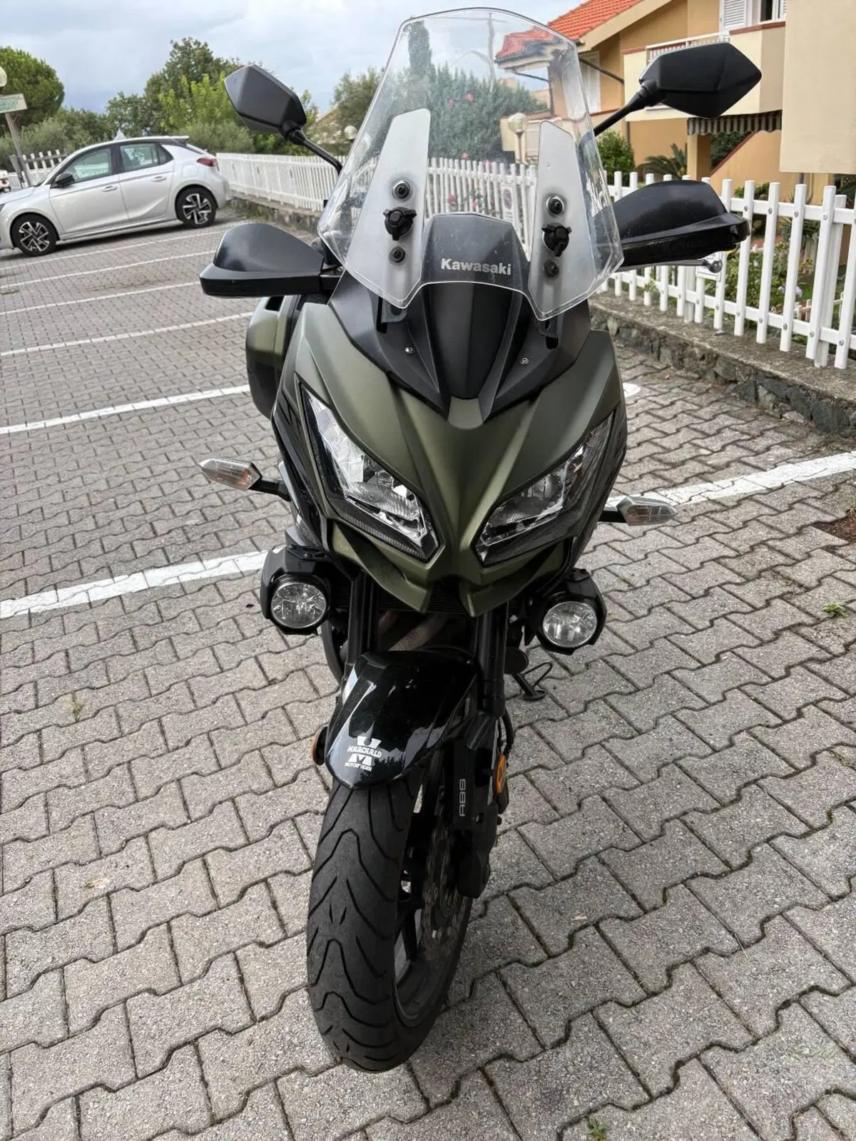 Kawasaki Versys 650 Grand Tourer (2017 - 20) (2)