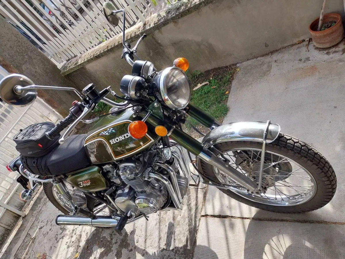 Honda Cb 350 four (3)
