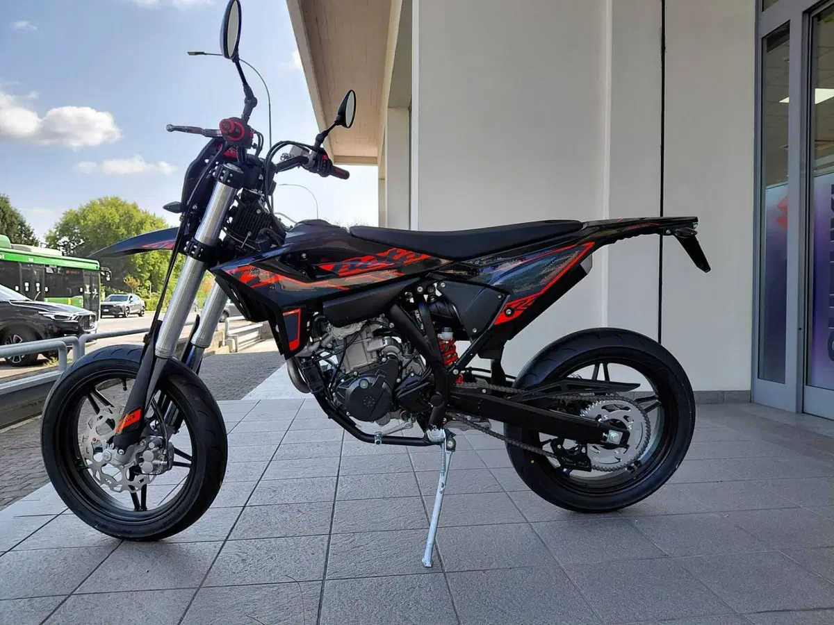 Betamotor RR 125 4T Motard T (2025 - 26)