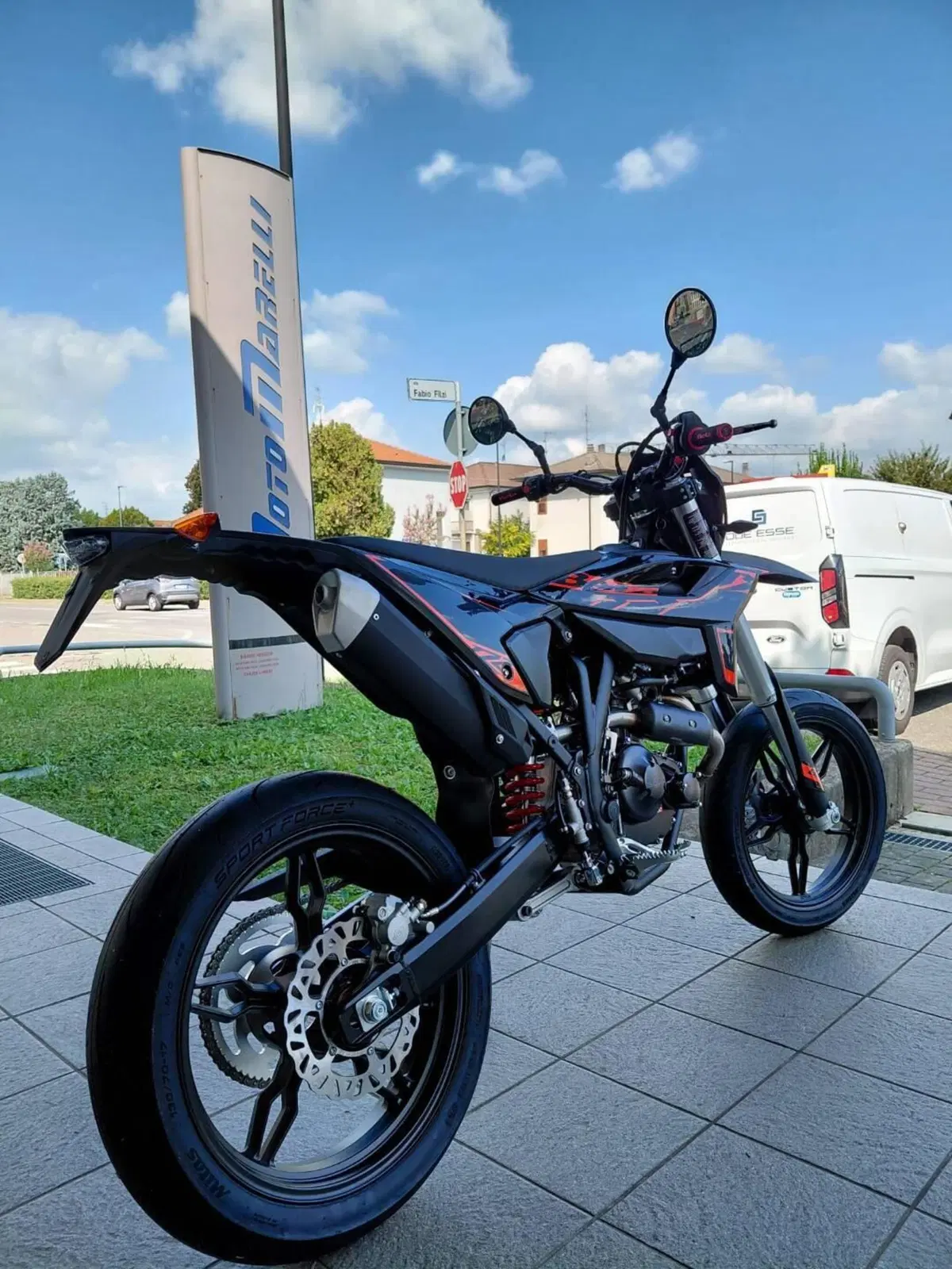 Betamotor RR 125 4T Motard T (2025 - 26) (4)