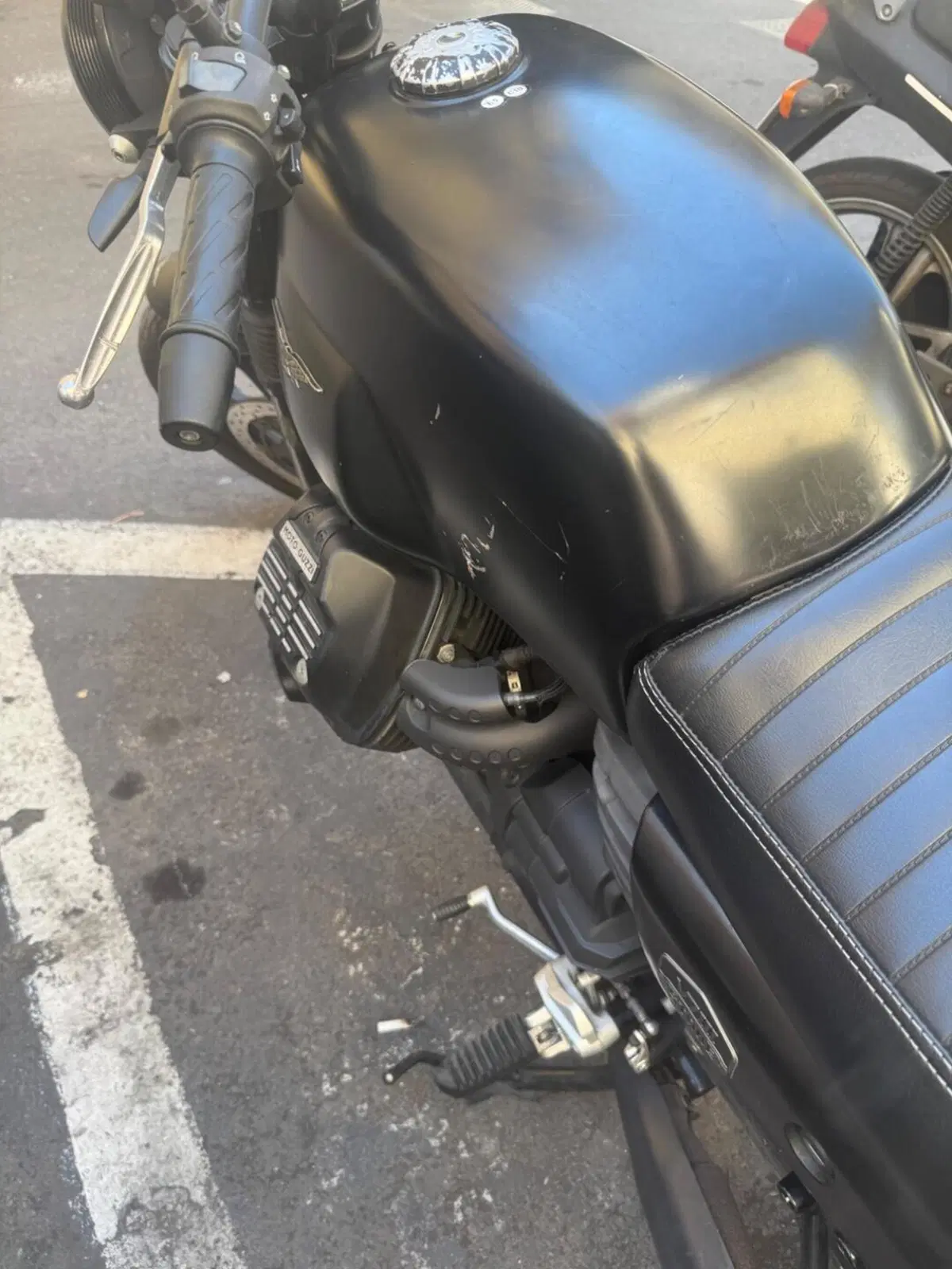 Moto Guzzi V7 III Stone Night Pack (2019 - 20) (6)