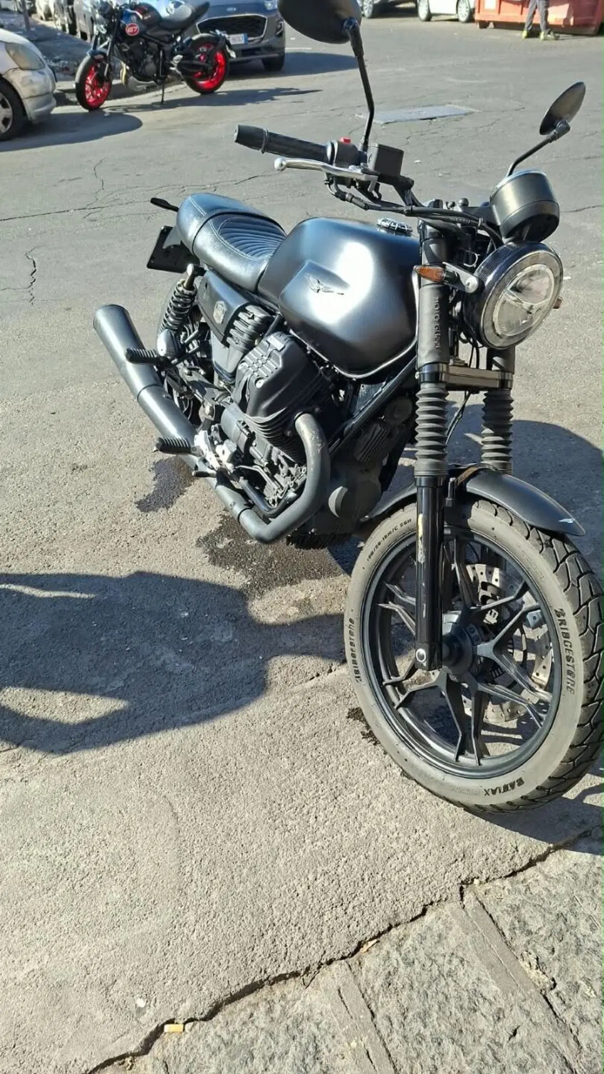 Moto Guzzi V7 III Stone Night Pack (2019 - 20) (8)
