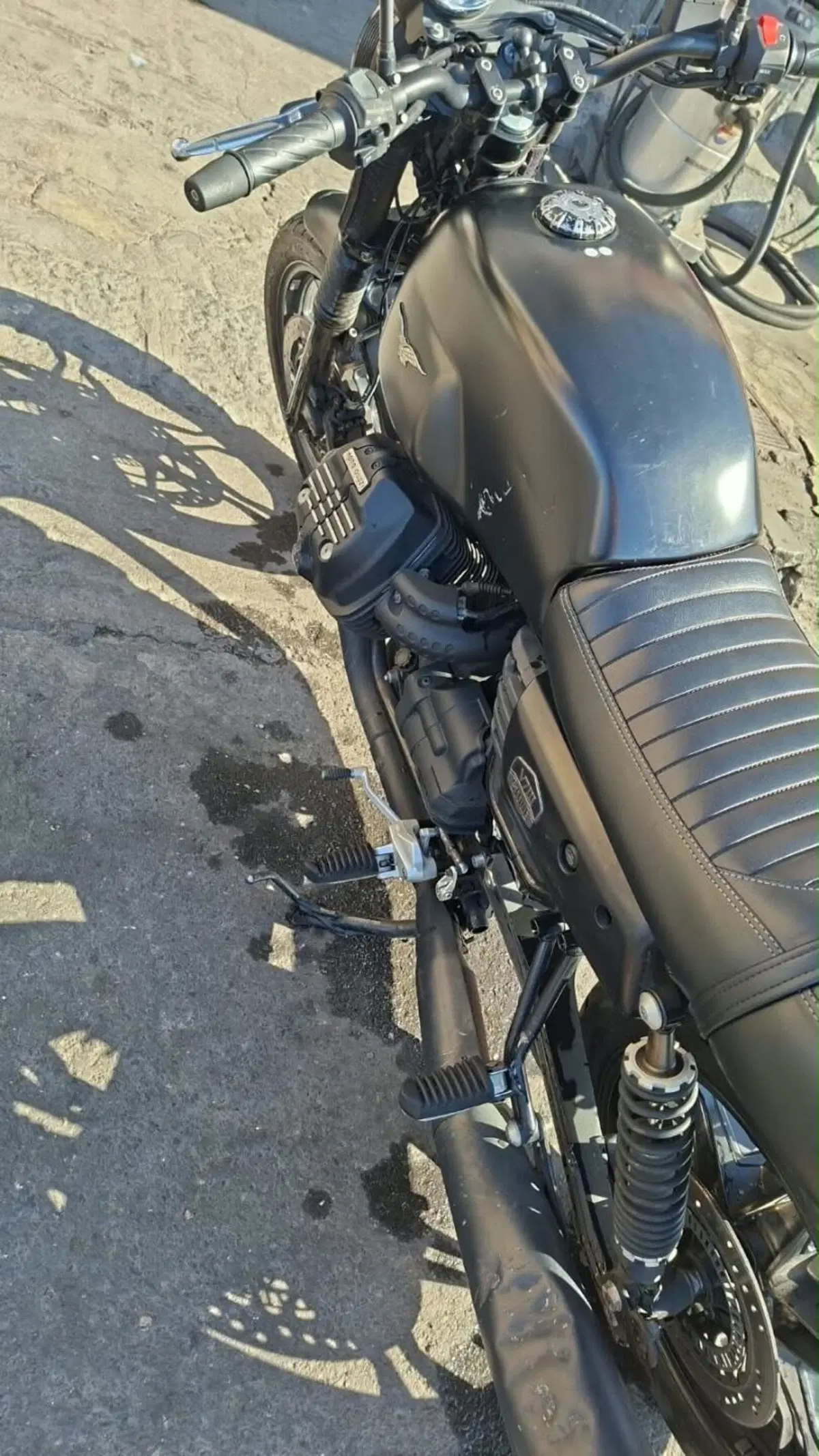 Moto Guzzi V7 III Stone Night Pack (2019 - 20) (10)