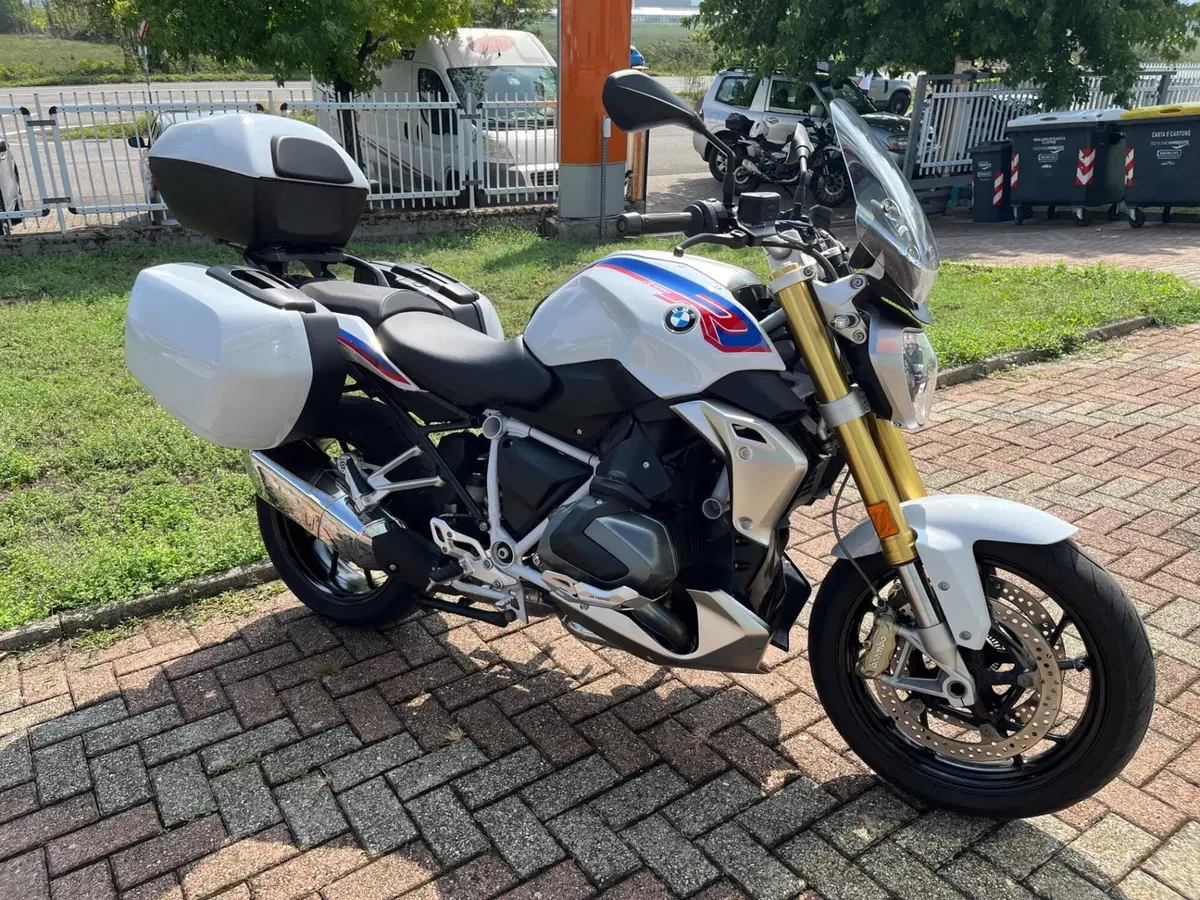 Bmw R 1250 R (2021 - 25) (2)
