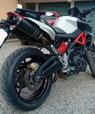 Aprilia Shiver 900 ABS (2017 - 18) usata