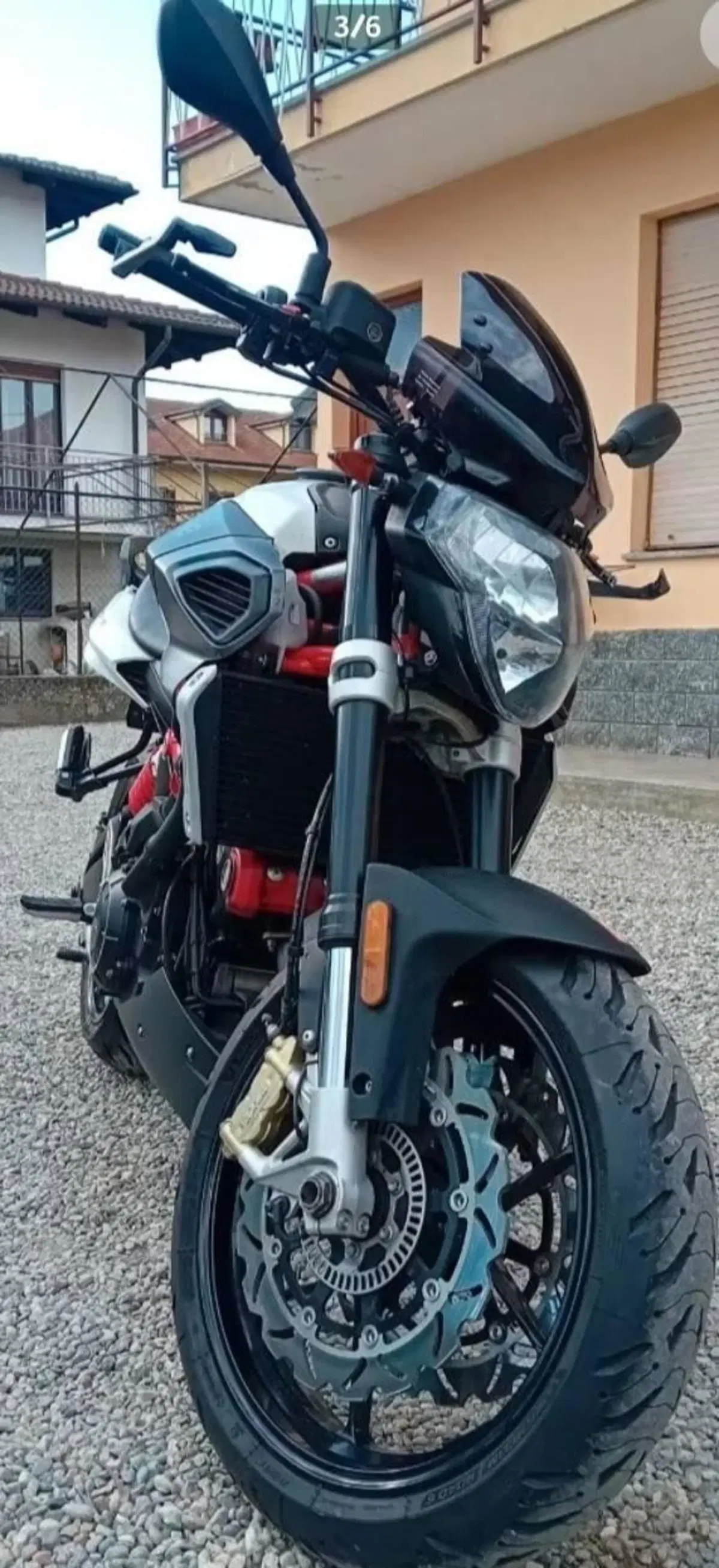Aprilia Shiver 900 ABS (2017 - 18) (2)