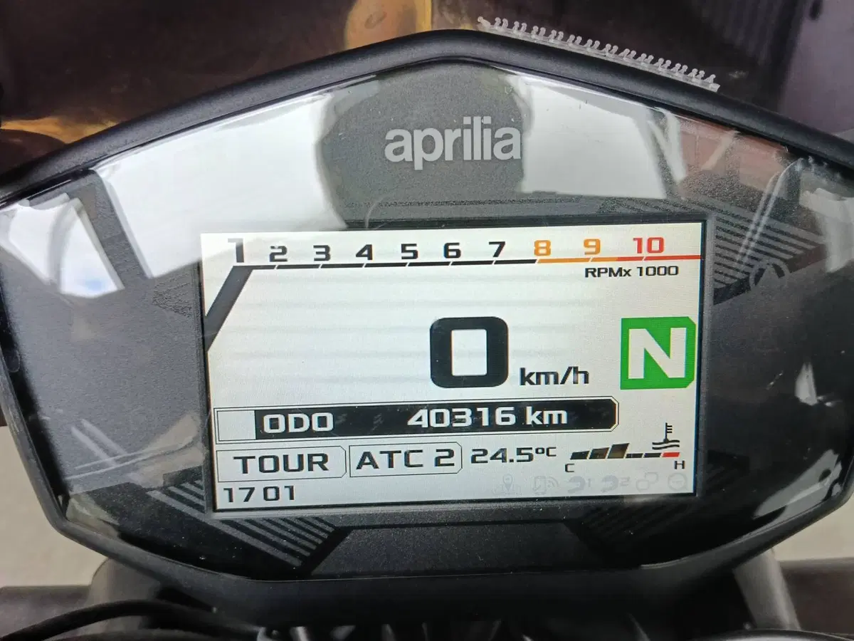 Aprilia Shiver 900 ABS (2017 - 18) (4)