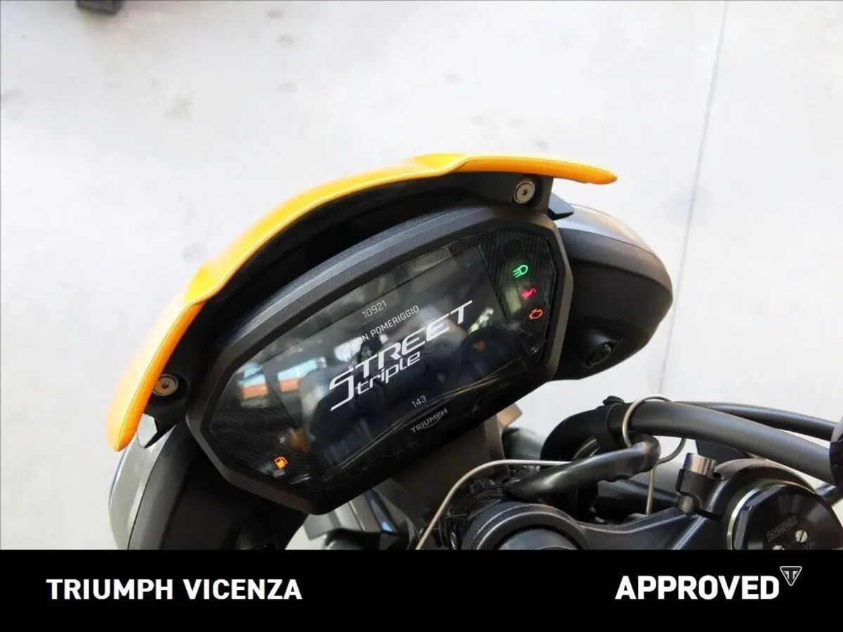Triumph Street Triple 765 RS (2023 - 26) (4)
