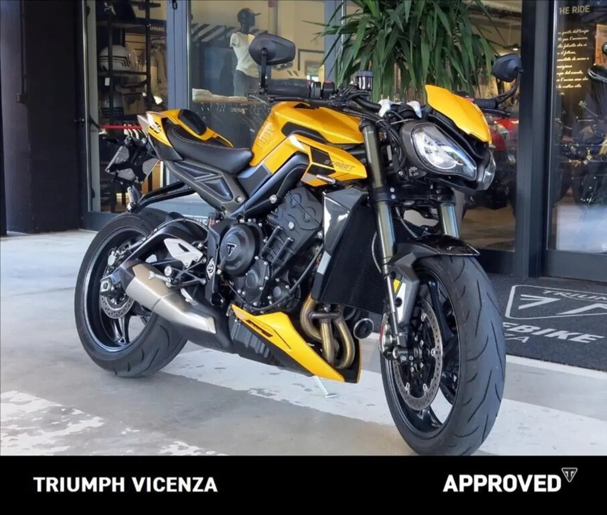 Triumph Street Triple 765 RS (2023 - 26) (3)