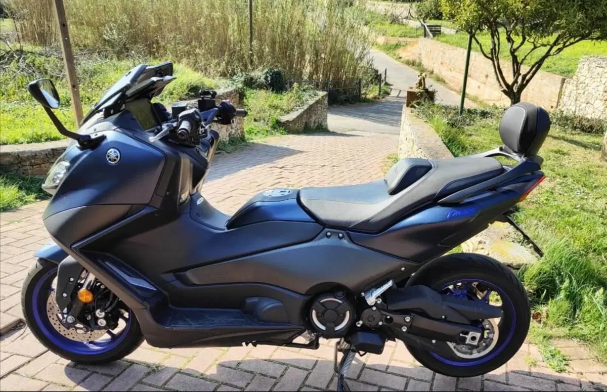 Yamaha T-Max 560 (2022 - 24) (2)