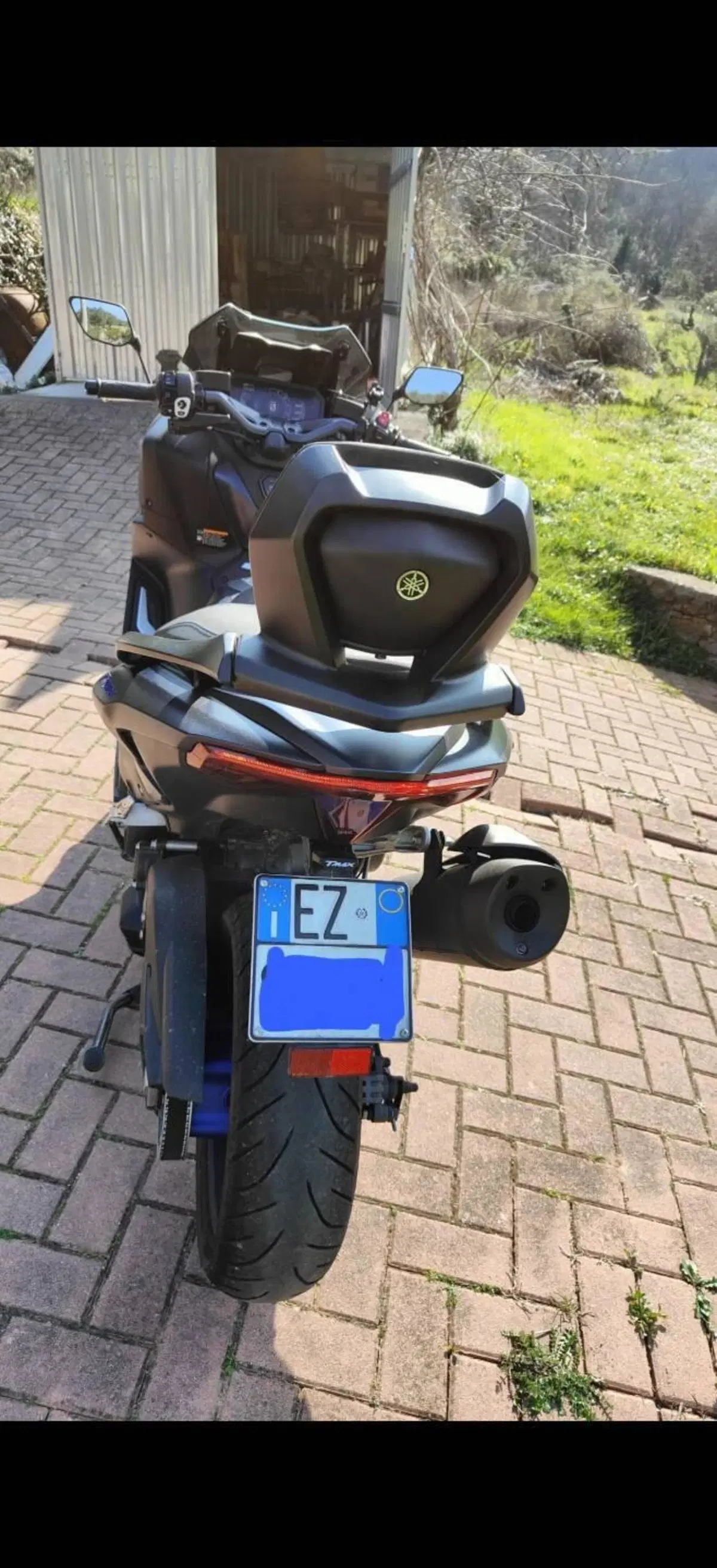 Yamaha T-Max 560 (2022 - 24) (4)