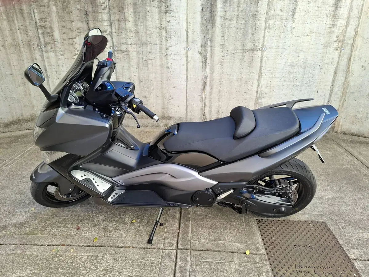 Yamaha T-Max 500 (2008 - 12) (5)