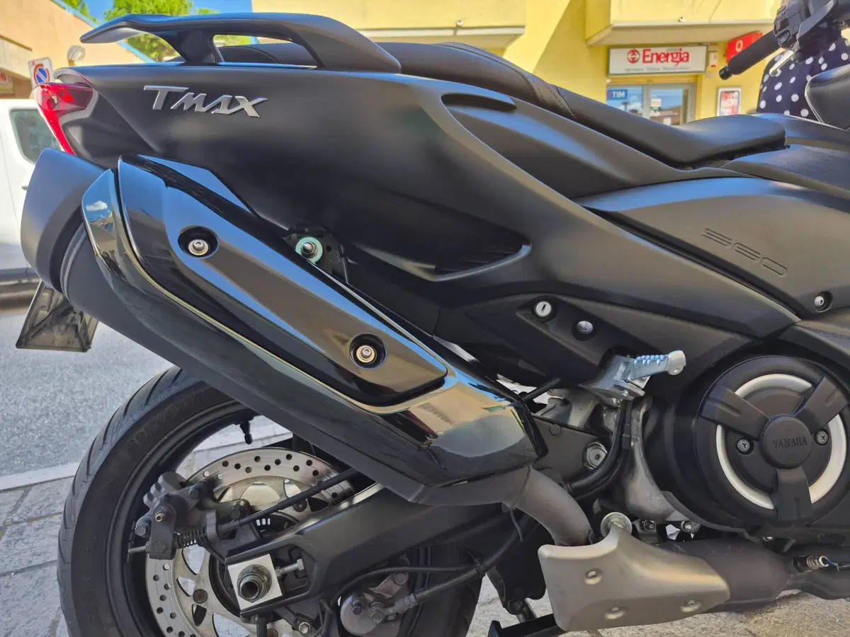 Yamaha T-Max 560 (2020 - 21) (8)
