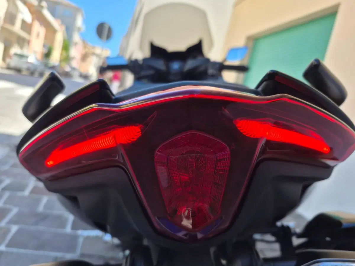 Yamaha T-Max 560 (2020 - 21) (12)