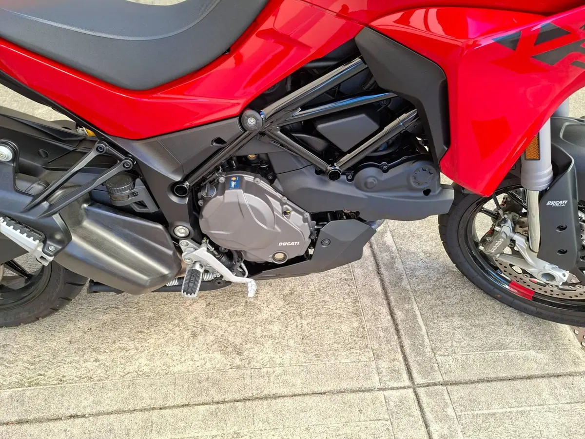Ducati Multistrada V2 S (2022 - 24) (13)