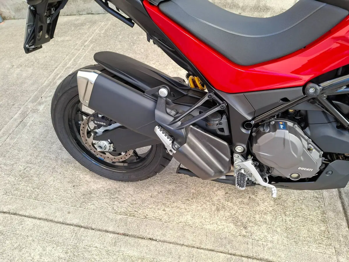 Ducati Multistrada V2 S (2022 - 24) (14)