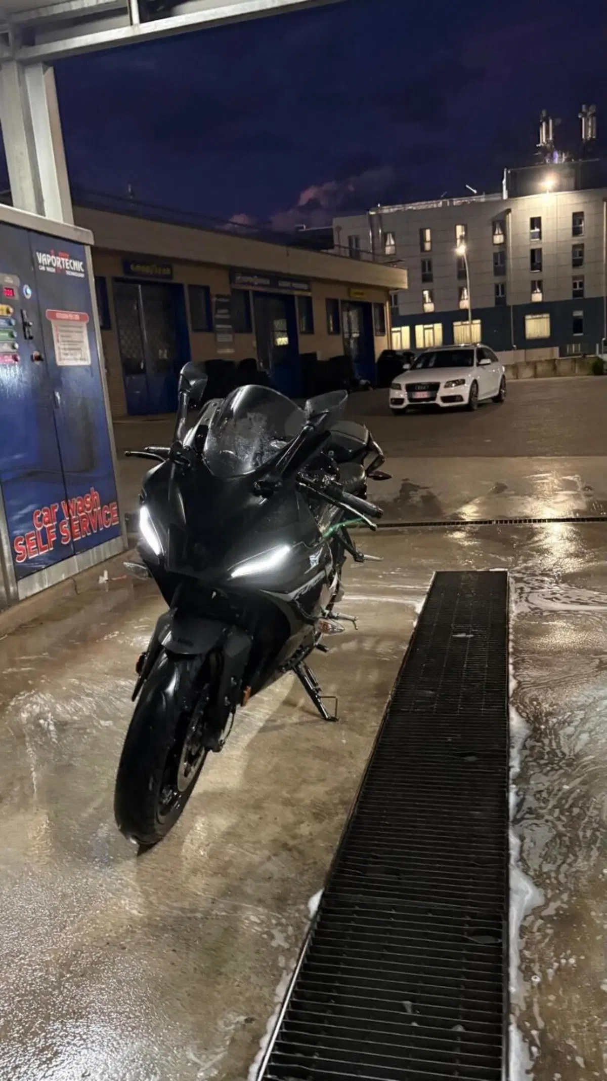 Yamaha YZF R125 (2023 - 26) (5)