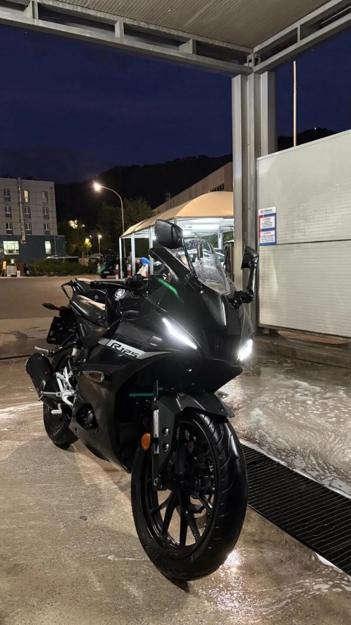 Yamaha YZF R125 (2023 - 26) (7)