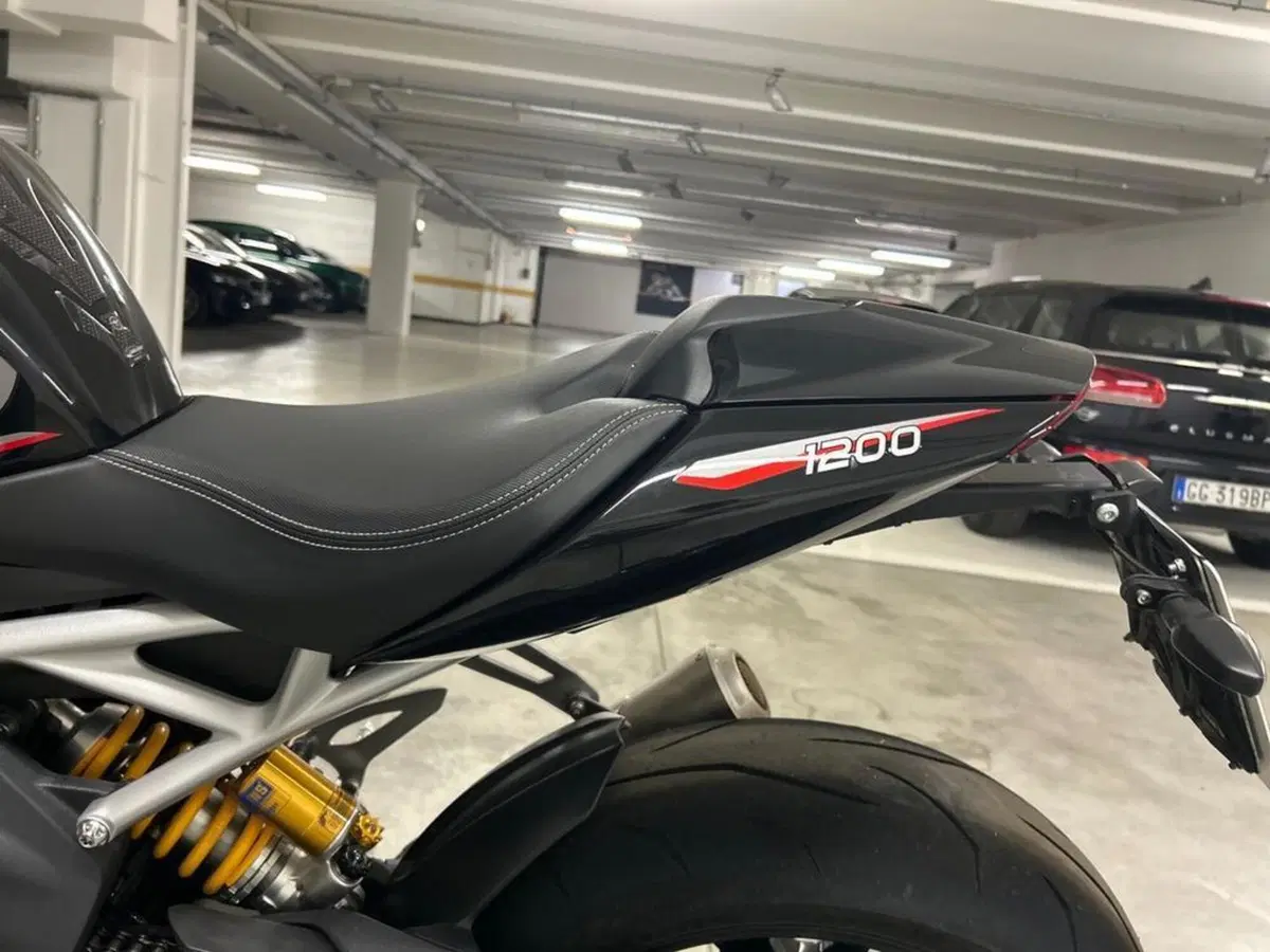 Triumph Speed Triple 1200 RS (2021 - 24) (11)
