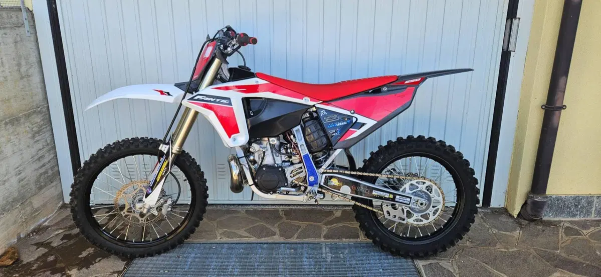 Fantic Motor XX 250 Cross (2022) (2)