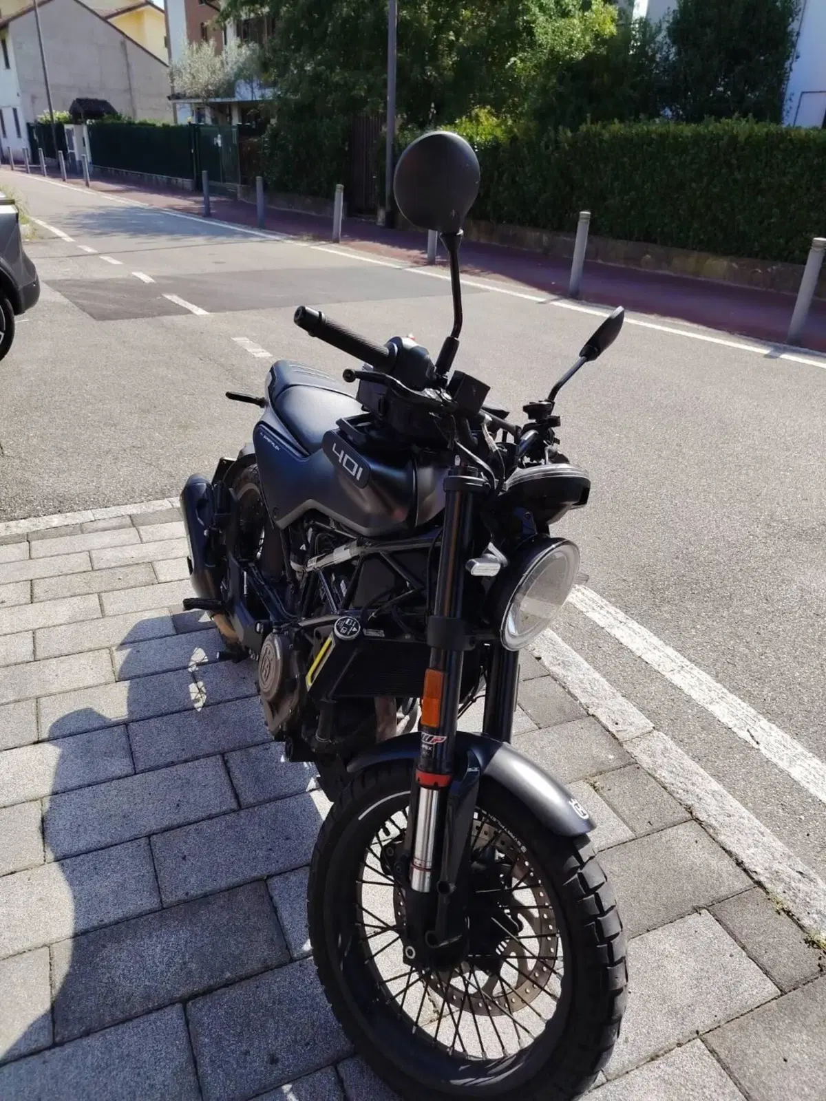 Husqvarna Svartpilen 401 (2021 - 23) (9)