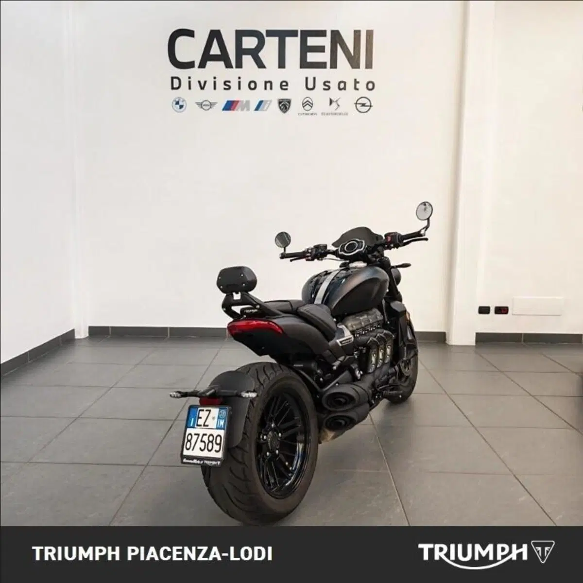 Triumph Rocket 3 R (2021 - 24) (2)