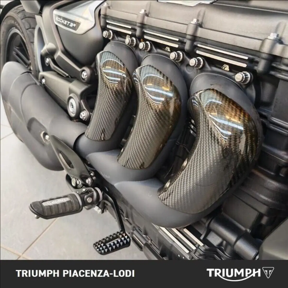 Triumph Rocket 3 R (2021 - 24) (6)