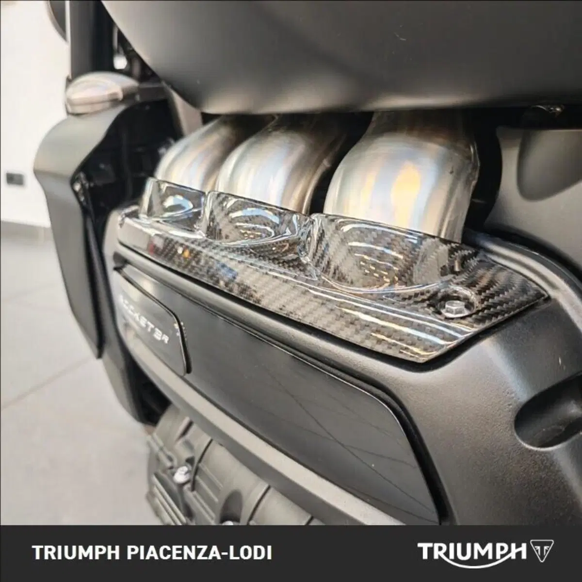 Triumph Rocket 3 R (2021 - 24) (8)